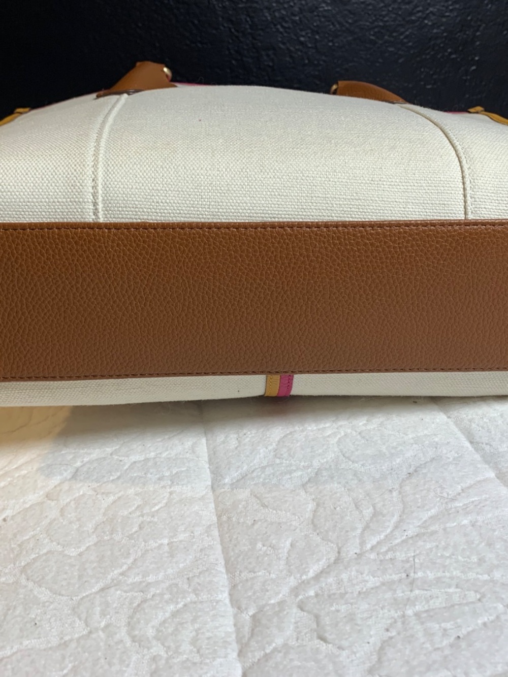Antonio Melani white woven mini handbag/NWT cute and summery - Picture 5 of 16